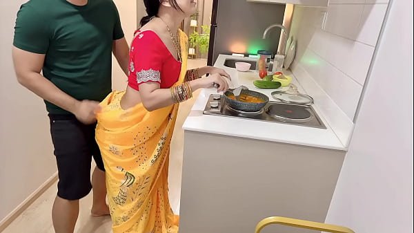 Indian Wife Cooking Turns Wild – Hot Desi HD Video